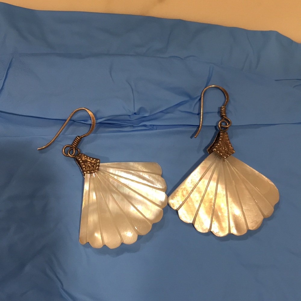 ear drop ring